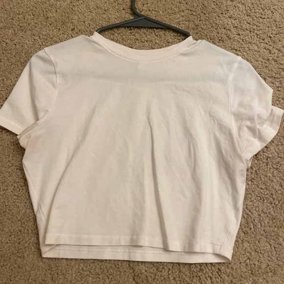 SKIMS Cream Short Sleeve Crop Top - Picture 1 of 4